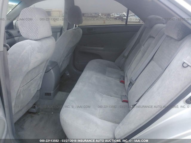 4T1BE32K74U824064 - 2004 TOYOTA CAMRY LE/XLE/SE SILVER photo 8