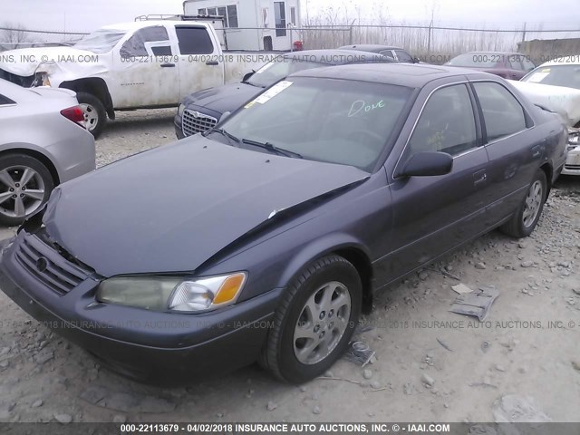JT2BF28K2X0190590 - 1999 TOYOTA CAMRY LE/XLE Մոխրագույն լուսանկար 2