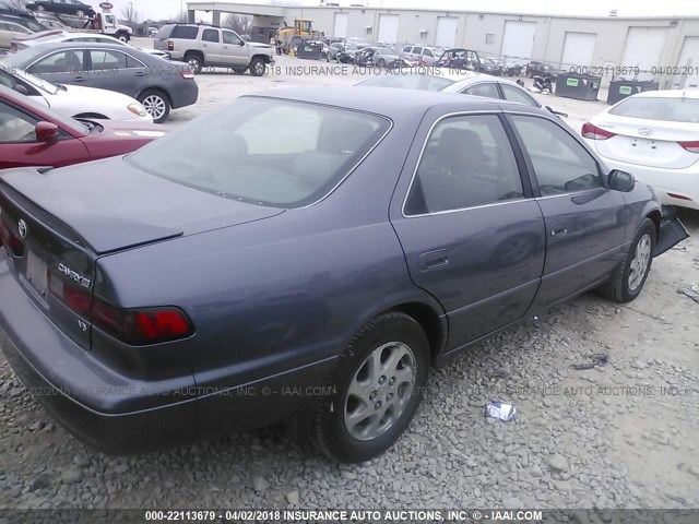 JT2BF28K2X0190590 - 1999 TOYOTA CAMRY LE/XLE Մոխրագույն լուսանկար 4