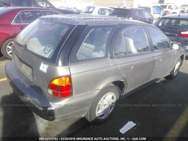 1G8ZH8281WZ306950 - 1998 SATURN SW1 GRAY photo 4