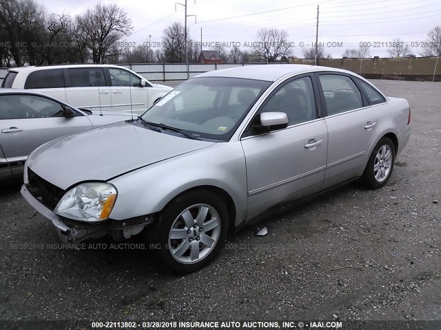 1FAFP24126G125043 - 2006 FORD FIVE HUNDRED SEL SILVER photo 2