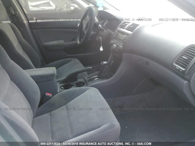 1HGCM56117A173384 - 2007 HONDA ACCORD VALUE SILVER photo 5