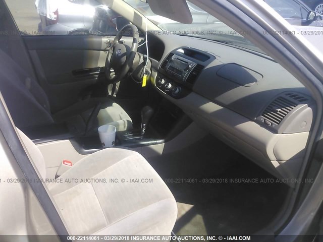 4T1BE32K66U713640 - 2006 TOYOTA CAMRY LE/XLE/SE 金色 照片 5