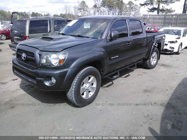 3TMKU4HNXBM028263 - 2011 TOYOTA TACOMA DBL CAB PRERUNNER LNG BED GRAY photo 2