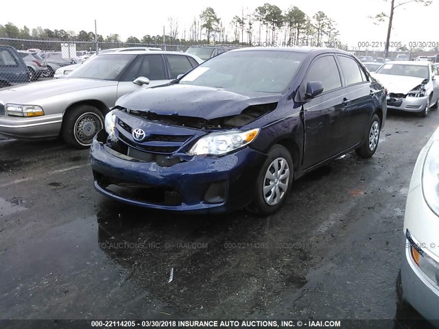 2T1BU4EE4DC085705 - 2013 TOYOTA COROLLA S/LE BLUE photo 2