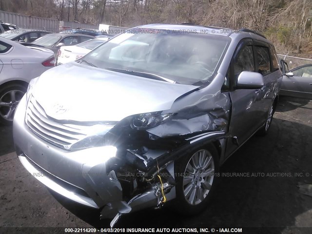 5TDDZ3DC0HS161079 - 2017 TOYOTA SIENNA XLE/LIMITED GRAY photo 2