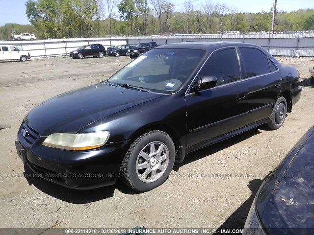 1HGCG56782A163262 - 2002 HONDA ACCORD SE BLACK photo 2