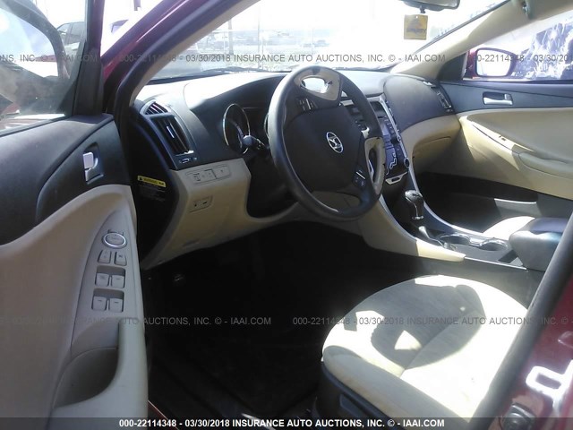 5NPEB4AC5DH722122 - 2013 HYUNDAI SONATA GLS RED photo 5