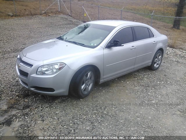 1G1ZB5EB1AF217945 - 2010 CHEVROLET MALIBU LS SILVER photo 2