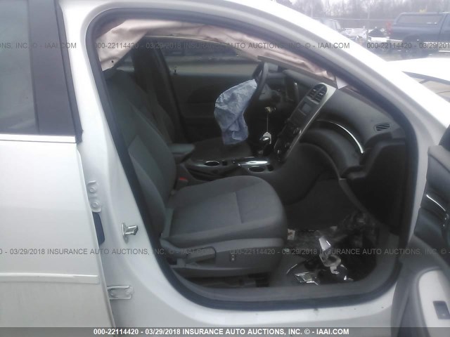 1G11B5SL7EF119227 - 2014 CHEVROLET MALIBU LS თეთრი ფოტო 5