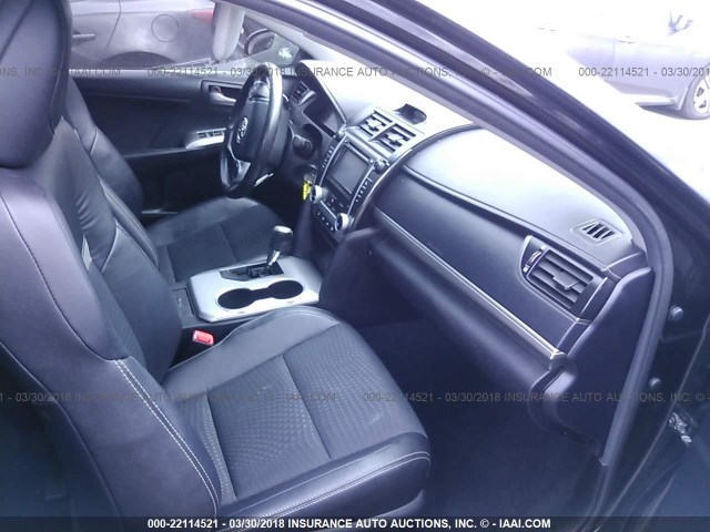 4T1BF1FK1CU027710 - 2012 TOYOTA CAMRY SE/LE/XLE Қара фото 5