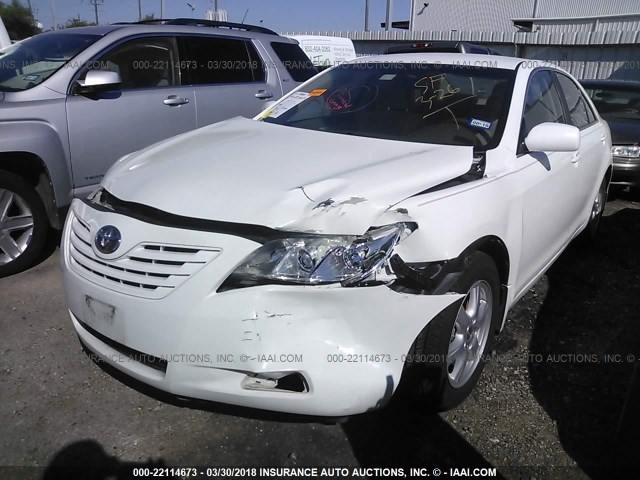 4T1BK46K87U554789 - 2007 TOYOTA CAMRY NEW GENERAT LE/XLE/SE WHITE photo 2