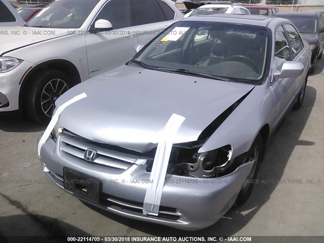 JHMCG66832C026391 - 2002 HONDA ACCORD EX/SE SILVER photo 2