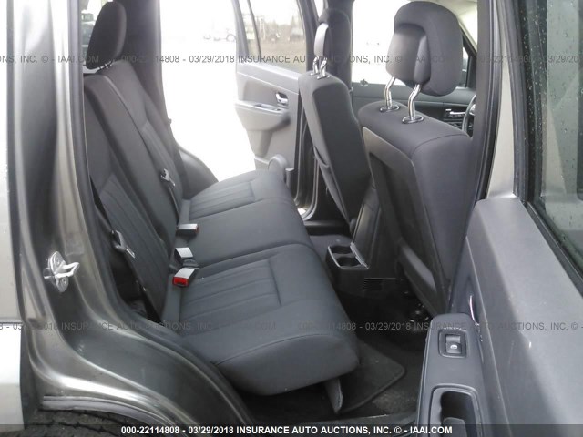 1C4PJMAK9CW139757 - 2012 JEEP LIBERTY SPORT 灰色 照片 8