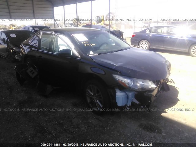 4T1BF1FK1GU267331 - 2016 TOYOTA CAMRY LE/XLE/SE/XSE BLACK photo 1