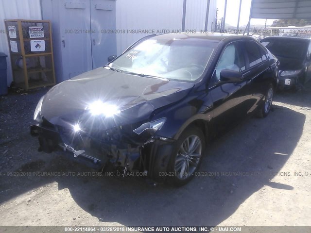 4T1BF1FK1GU267331 - 2016 TOYOTA CAMRY LE/XLE/SE/XSE BLACK photo 2
