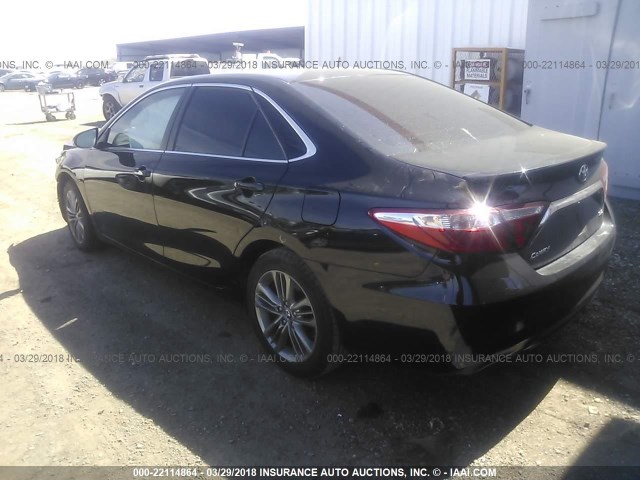 4T1BF1FK1GU267331 - 2016 TOYOTA CAMRY LE/XLE/SE/XSE BLACK photo 3