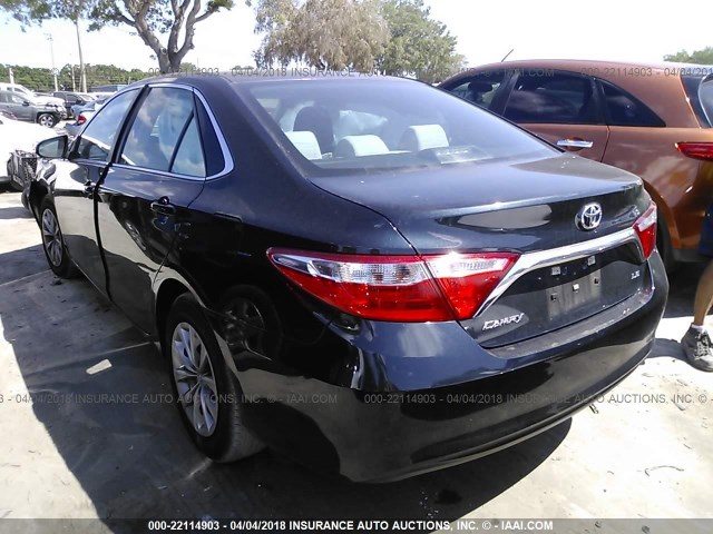 4T1BF1FKXGU146880 - 2016 TOYOTA CAMRY LE/XLE/SE/XSE Grau Foto 3