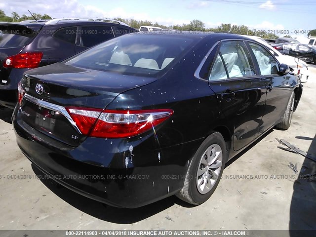 4T1BF1FKXGU146880 - 2016 TOYOTA CAMRY LE/XLE/SE/XSE GRAY photo 4