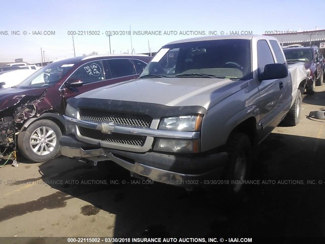 2GCEK19T041123973 - 2004 CHEVROLET SILVERADO K1500 SILVER photo 2