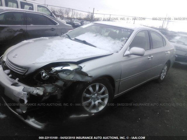 JTHBA30G940014570 - 2004 LEXUS ES 330 SILVER photo 2