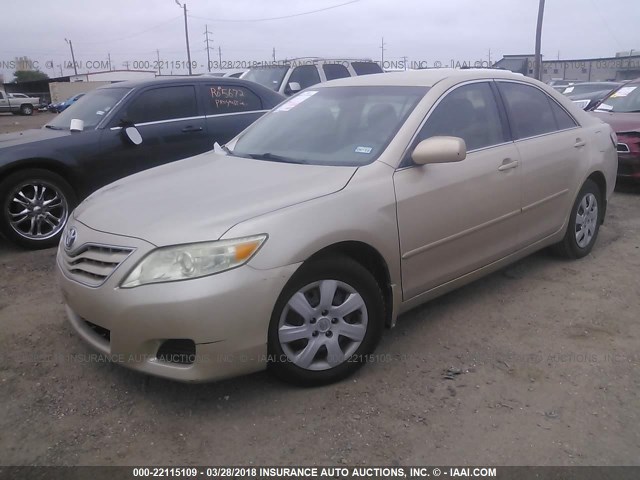 4T4BF3EKXAR029102 - 2010 TOYOTA CAMRY SE/LE/XLE Алтын фото 2