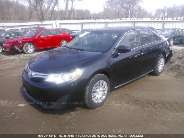 4T4BF1FK6ER340244 - 2014 TOYOTA CAMRY L/SE/LE/XLE შავი ფოტო 2