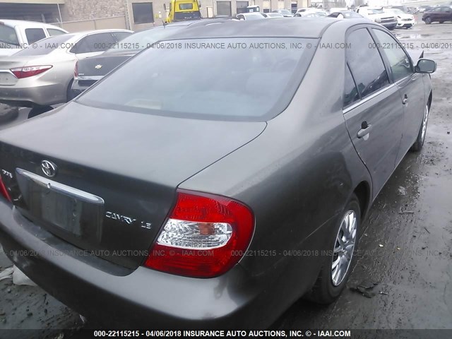 JTDBE32K340275474 - 2004 TOYOTA CAMRY LE/XLE GRAY photo 4