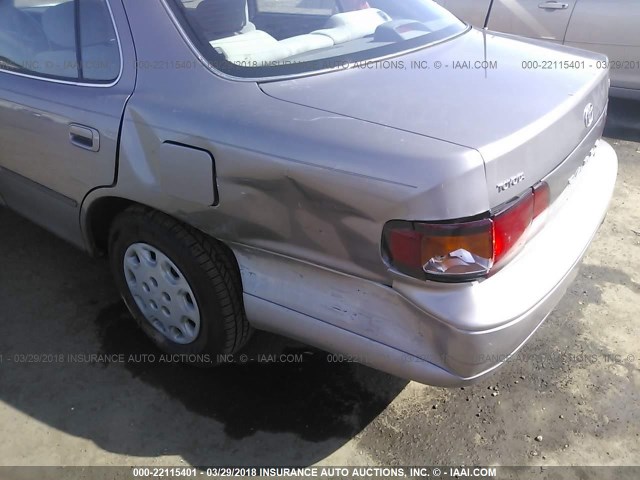 4T1BG12K7TU792004 - 1996 TOYOTA CAMRY DX/LE/XLE TAN photo 6