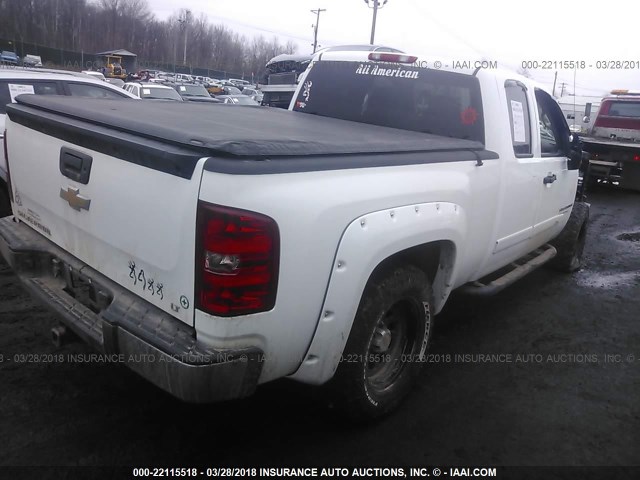 1GCEK19C48E183727 - 2008 CHEVROLET SILVERADO K1500 WHITE photo 4