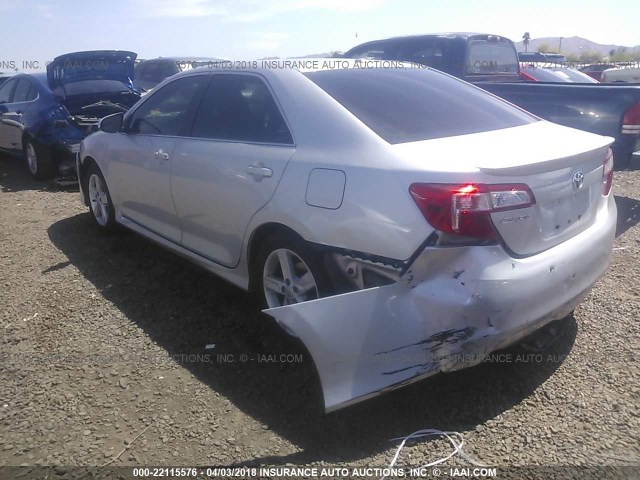 4T1BF1FK9CU180951 - 2012 TOYOTA CAMRY SE/LE/XLE 银色 照片 3