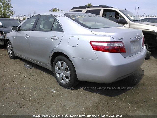 4T1BE46K28U755273 - 2008 TOYOTA CAMRY CE/LE/XLE/SE SILVER photo 3