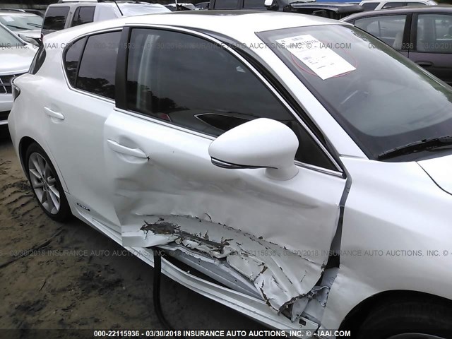 JTHKD5BH2D2169815 - 2013 LEXUS CT 200 WHITE photo 6