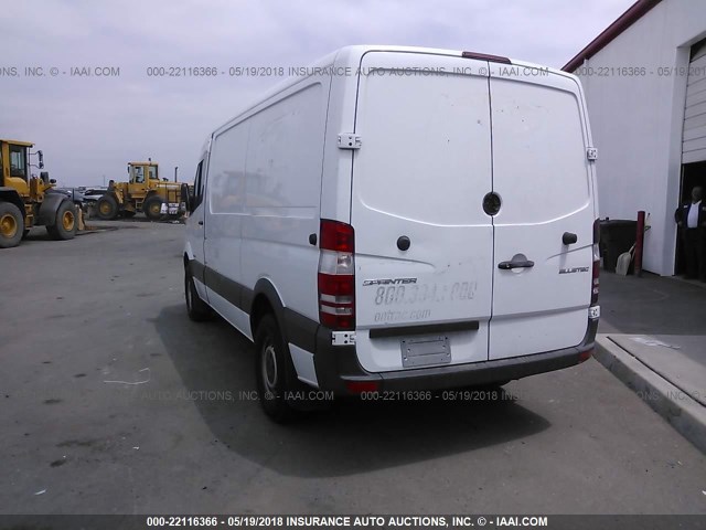 WD3PE7CC1E5824513 - 2014 MERCEDES-BENZ SPRINTER 2500 WHITE photo 3