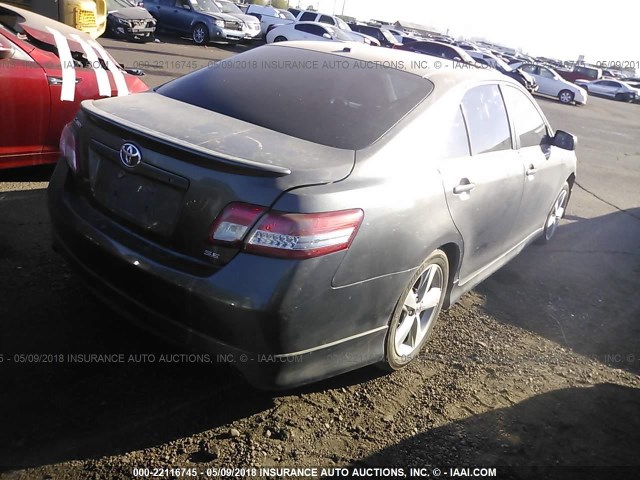 4T1BK3EK1AU105151 - 2010 TOYOTA CAMRY SE/LE/XLE 灰色 照片 4