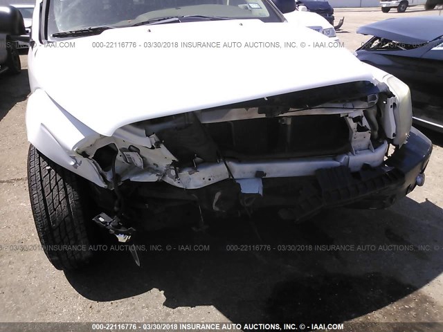 1D8HD58D04F197560 - 2004 DODGE DURANGO LIMITED WHITE photo 6