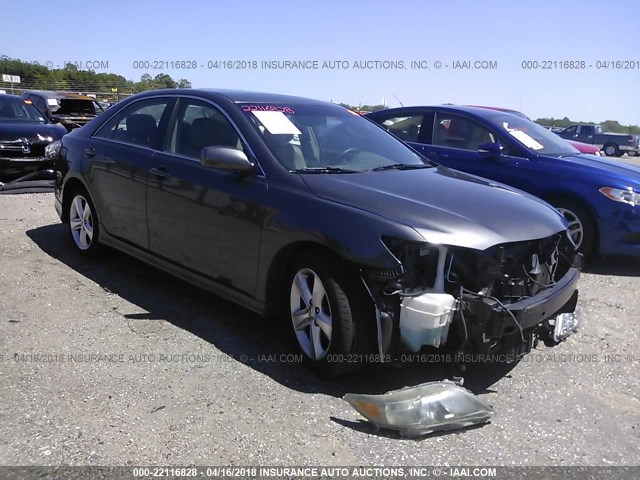 4T1BK3EK5AU098947 - 2010 TOYOTA CAMRY SE/LE/XLE Серый фото 1