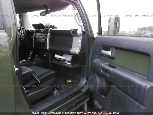 JTEBU4BF2AK070641 - 2010 TOYOTA FJ CRUISER GREEN photo 5