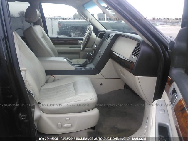 5LMFU28R93LJ36409 - 2003 LINCOLN NAVIGATOR 黑色 照片 5