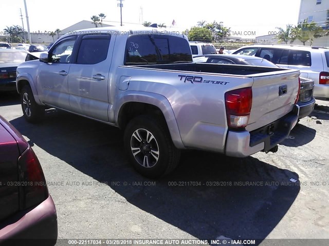3TMAZ5CN4HM048480 - 2017 TOYOTA TACOMA DBL CAB/SR5/TRD SPORT/OR GRAY photo 3