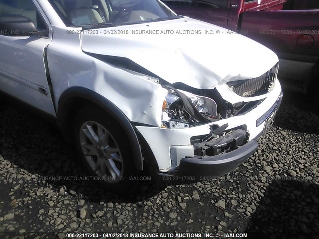 YV1CZ852351212169 - 2005 VOLVO XC90 V8 WHITE photo 6