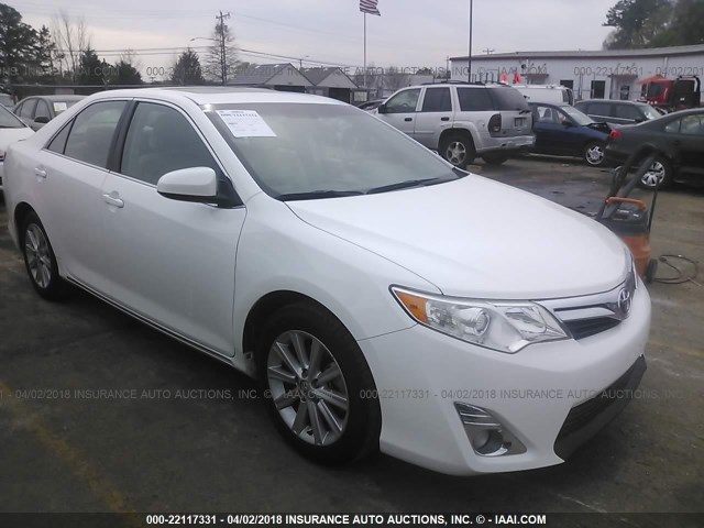4T1BF1FK9DU295518 - 2013 TOYOTA CAMRY L/SE/LE/XLE WHITE photo 1