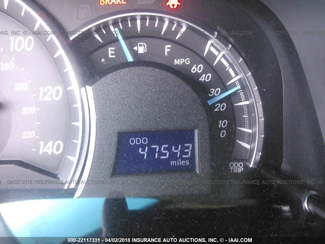 4T1BF1FK9DU295518 - 2013 TOYOTA CAMRY L/SE/LE/XLE WHITE photo 7