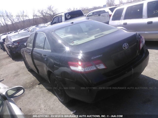 4T4BF3EK2AR018630 - 2010 TOYOTA CAMRY SE/LE/XLE BLACK photo 3