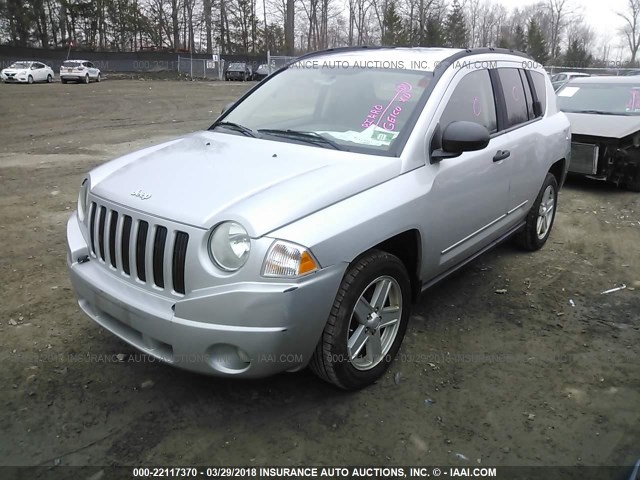 1J8FT47W78D658558 - 2008 JEEP COMPASS SPORT SILVER photo 2