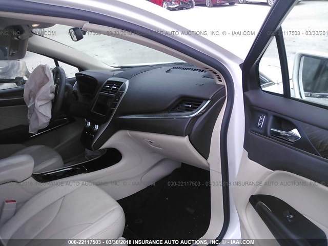 5LMCJ3C97HUL32715 - 2017 LINCOLN MKC RESERVE Ağ foto 5