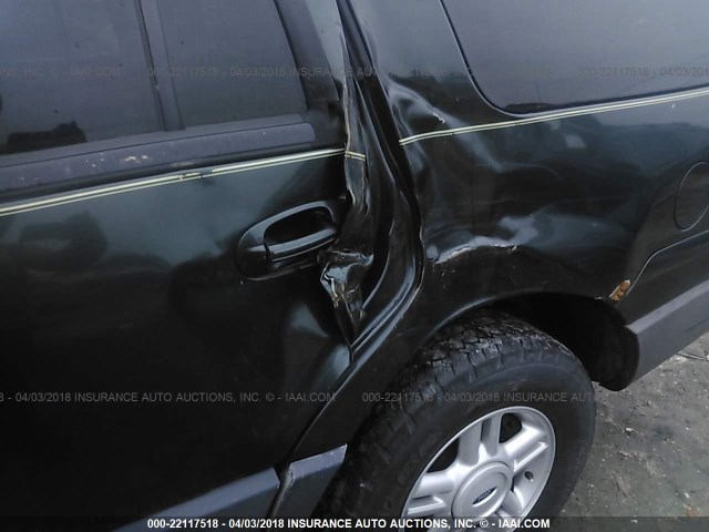 1FMPU16L74LA37847 - 2004 FORD EXPEDITION XLT 绿色 照片 6
