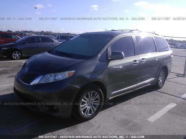 5TDYK3DC7DS297144 - 2013 TOYOTA SIENNA XLE/LIMITED GREEN photo 2