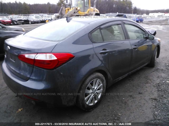 KNAFX4A69F5396521 - 2015 KIA FORTE LX Dark Blue photo 4