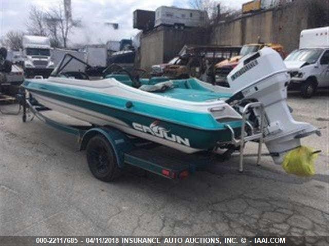 MBVE4368D595 - 1995 CAJUN BOAT AND TRAILER  TURQUOISE photo 3